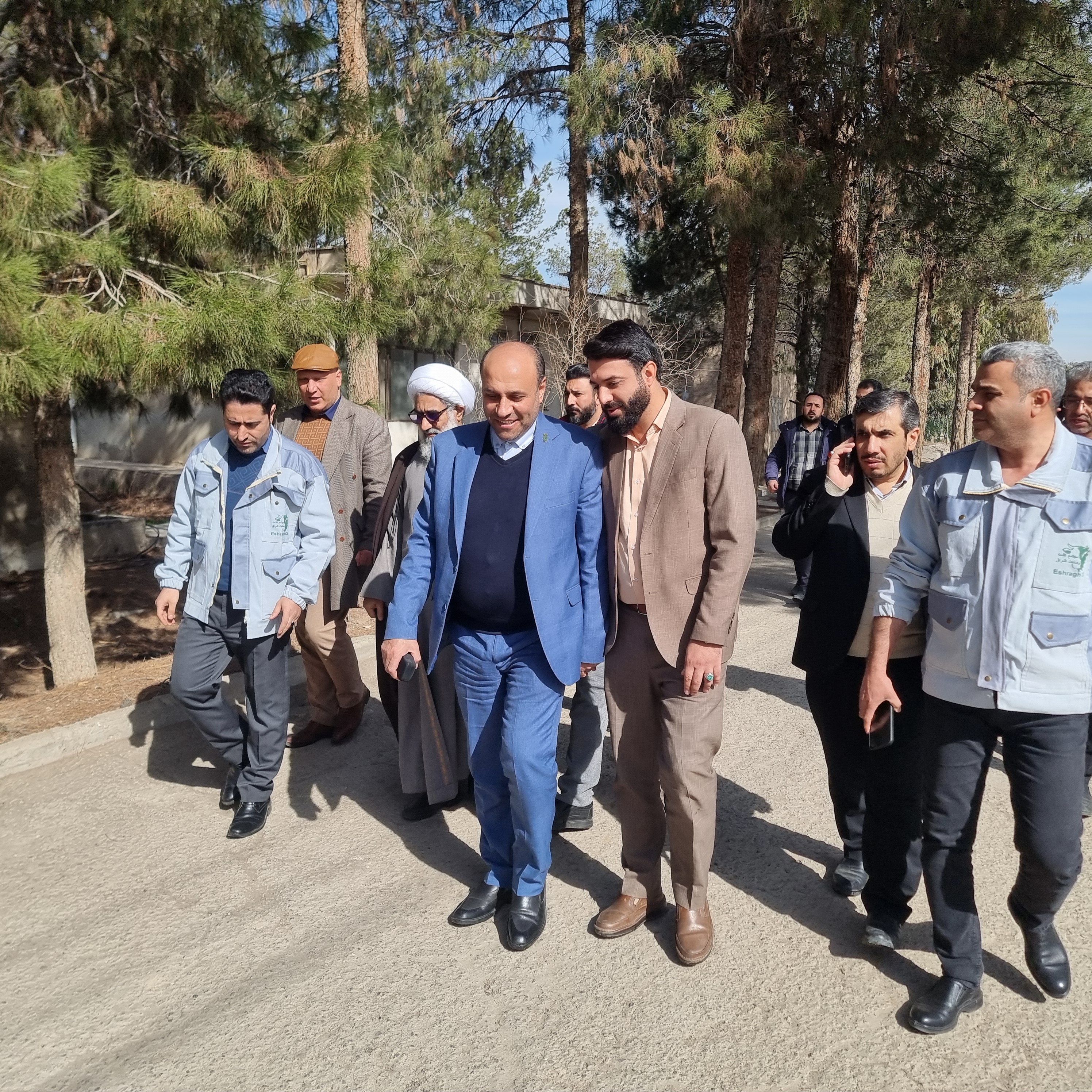 بازدید مدیران ارشد شهرستان ورامین از کشت و صنعت اشراق