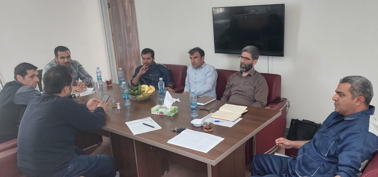 برگزاری جلسه با موضوع بررسی مسائل فنی و روند تولید دام سبک واحد دینور شرکت مجتمع کشت و صنعت اشراق